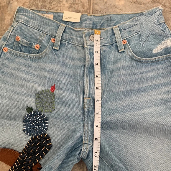 Levi’s 501 90’s embroidered short raw hem size 23 - Picture 11 of 11